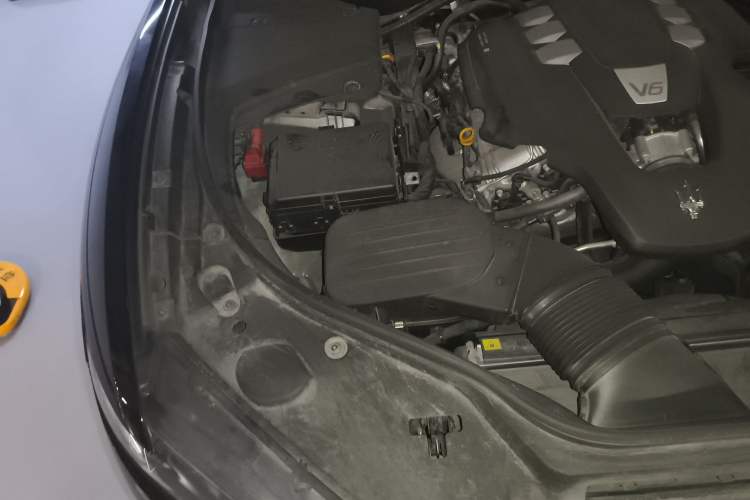 Used Maserati Levante 2019 3.0T Standard Version China V Emission Standard Engine Bay Right