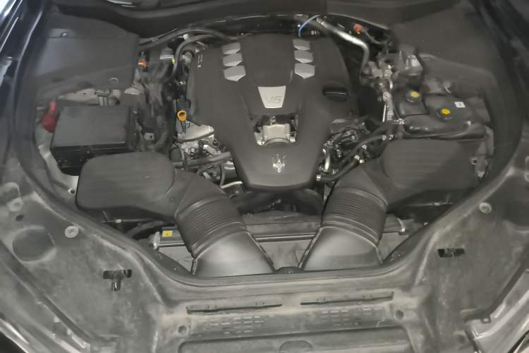 Used Maserati Levante 2019 3.0T Standard Version China V Emission Standard Engine Bay