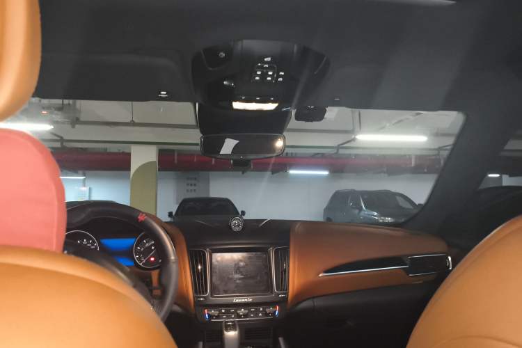 Used Maserati Levante 2019 3.0T Standard Version China V Emission Standard Headliner