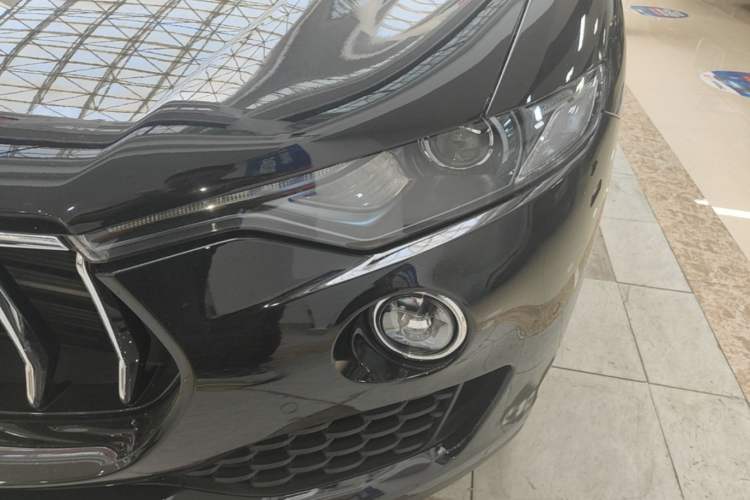 Used Maserati Levante 2019 3.0T Standard Version China VI Left Front Headlight