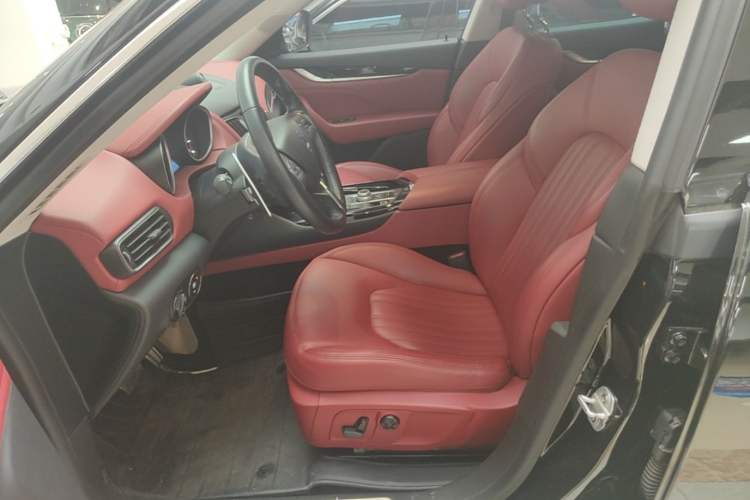 Used Maserati Levante 2019 3.0T Standard Version China VI Left Front Seat