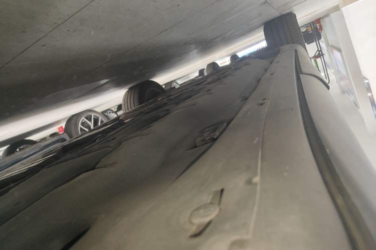 Used Maserati Levante 2019 3.0T Standard Version China VI Left Side Sill