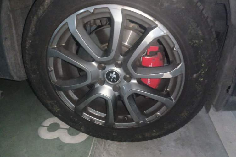 Used Maserati Levante 2019 3.0T Standard Version China VI Right Front Wheel Hub