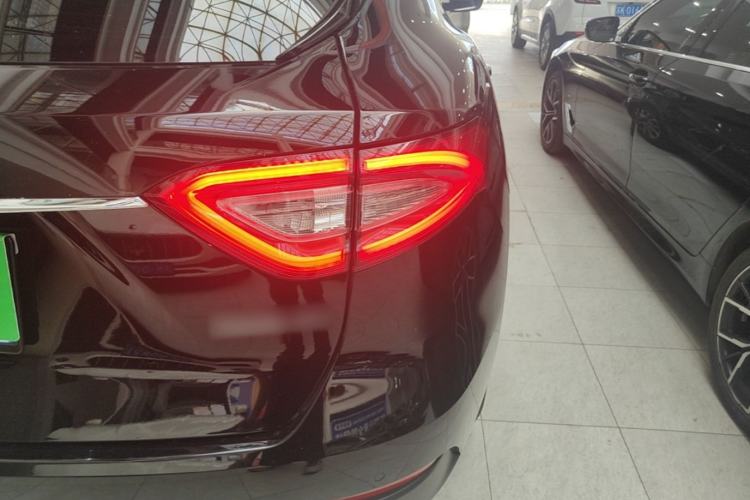 Used Maserati Levante 2019 3.0T Standard Version China VI Right Rear Taillight