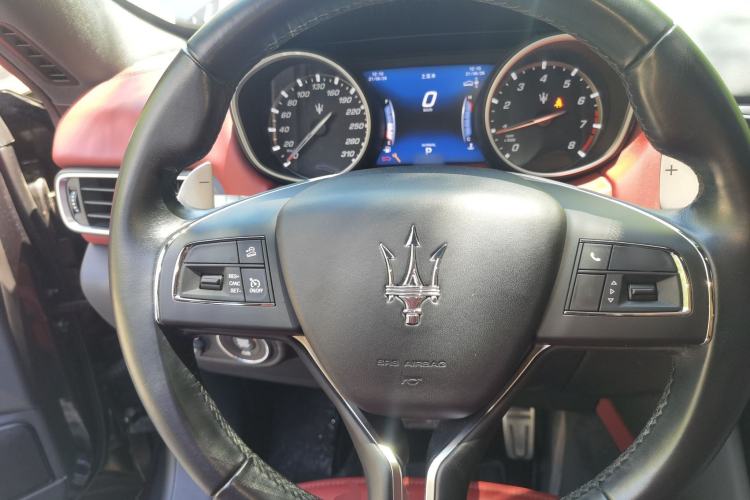 Used Maserati Levante 2019 3.0T Standard Version China VI Steering Wheel
