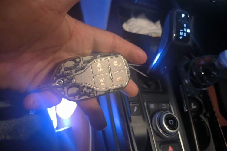 Used Maserati Levante 2019 3.0T Standard Version China VI Vehicle Key