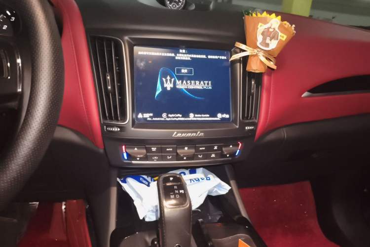 Used Maserati Levante 2019 3.0T Standard Version China VI Audio And AC Panel