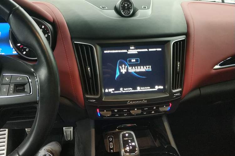 Used Maserati Levante 2019 3.0T Standard Version China VI Audio And AC Panel