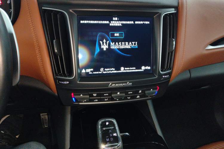 Used Maserati Levante 2019 3.0T Standard Version China VI Audio And AC Panel