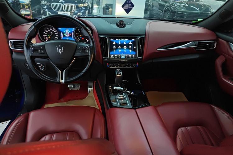 Used Maserati Levante 2019 3.0T Standard Version China VI Center Console