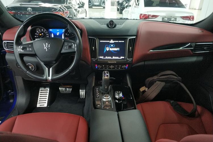Used Maserati Levante 2019 3.0T Standard Version China VI Center Console