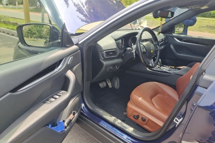 Used Maserati Levante 2019 3.0T Standard Version China VI Driver Seat