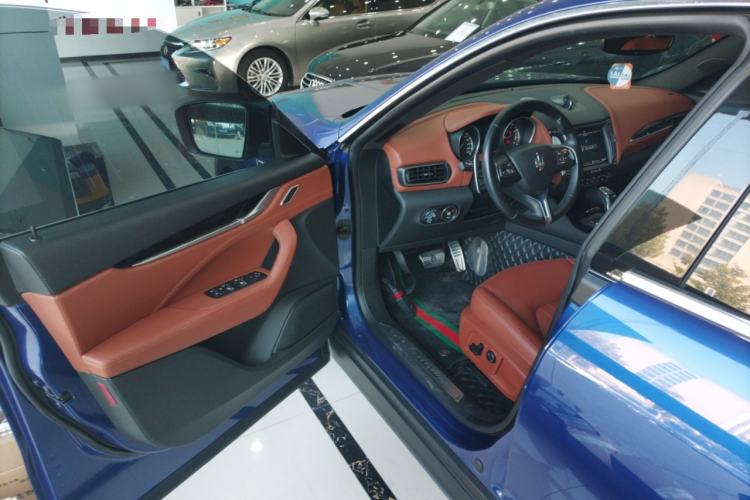 Used Maserati Levante 2019 3.0T Standard Version China VI Driver Seat