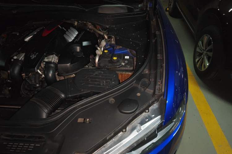 Used Maserati Levante 2019 3.8T GTS Engine Bay Left