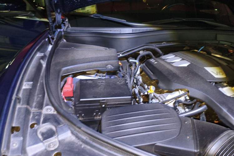 Used Maserati Levante 2019 3.0T Prestige Blue Global Limited Edition China VI compliant Engine Bay Right