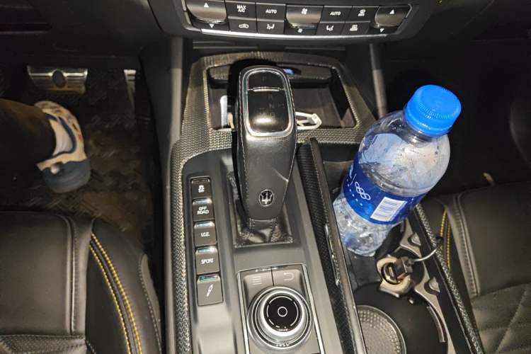 Used Maserati Levante 2019 3.8T GTS Gear Lever