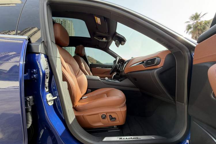 Used Maserati Levante 2019 3.0T Standard Version China VI Interior 2