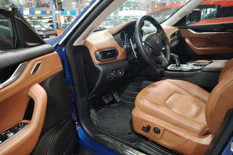 Used Maserati Levante 2019 3.0T Standard Version China VI Interior 3
