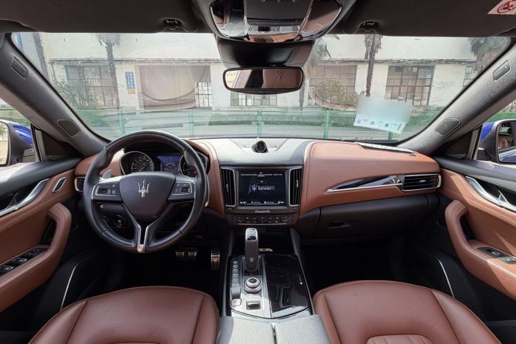 Used Maserati Levante 2019 3.0T Standard Version China VI Interior 4