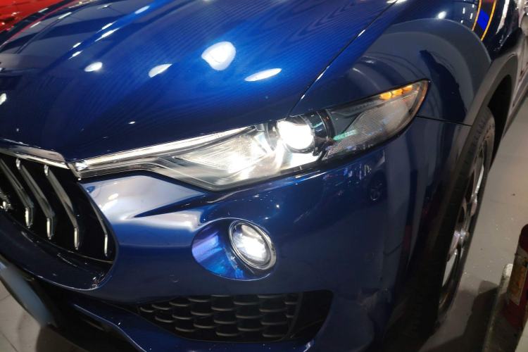 Used Maserati Levante 2019 3.0T Standard Version China VI Left Front Headlight