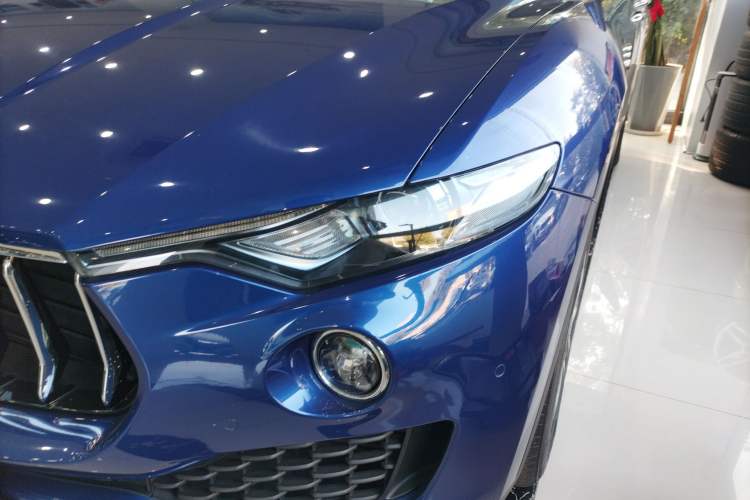 Used Maserati Levante 2019 3.0T Standard Version China VI Left Front Headlight
