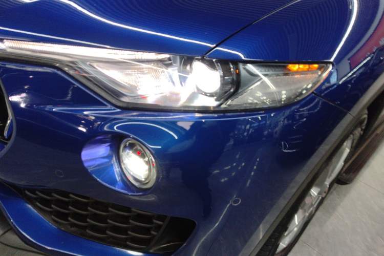 Used Maserati Levante 2019 3.0T Standard Version China VI Left Front Headlight