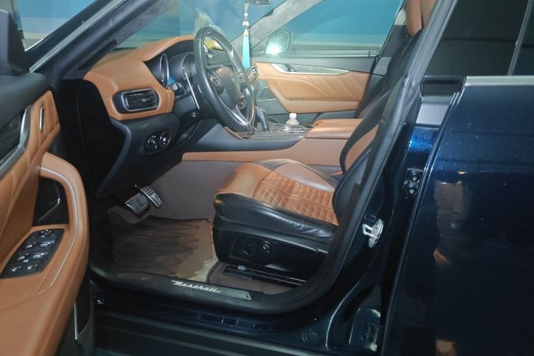 Used Maserati Levante 2019 3.0T Standard Version China V Emission Standard Left Front Seat