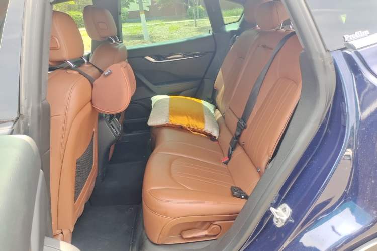 Used Maserati Levante 2019 3.0T Standard Version China VI Left Rear Seat