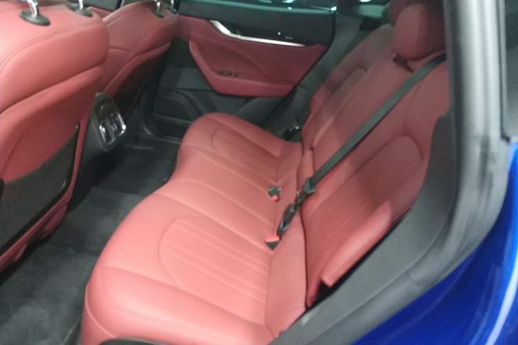Used Maserati Levante 2019 3.0T Standard Version China VI Left Rear Seat