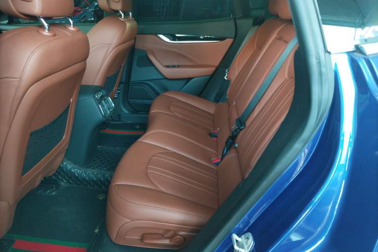 Used Maserati Levante 2019 3.0T Standard Version China VI Left Rear Seat