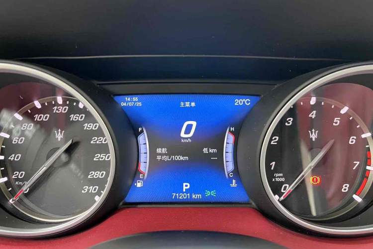 Used Maserati Levante 2019 3.0T Standard Version China VI Odometer Close Up