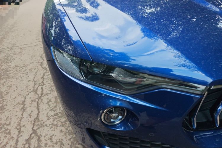 Used Maserati Levante 2019 3.0T Standard Version China VI Right Front Headlight
