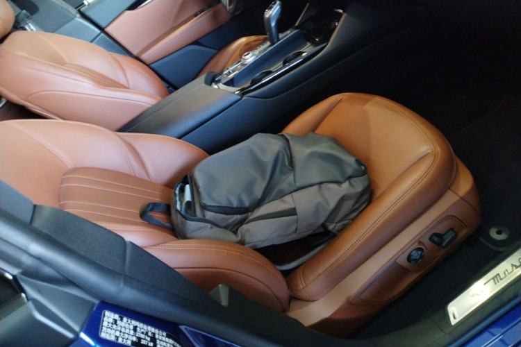 Used Maserati Levante 2019 3.0T Standard Version China VI Right Front Seat