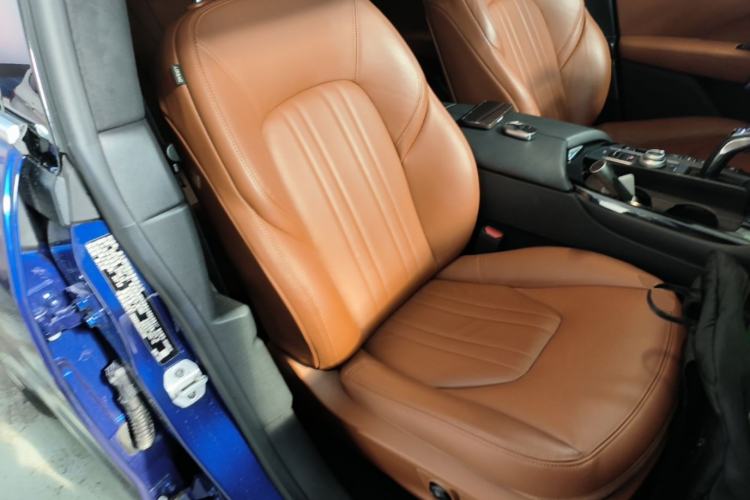 Used Maserati Levante 2019 3.0T Standard Version China VI Right Front Seat