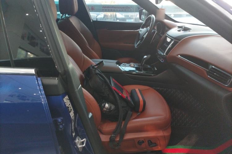 Used Maserati Levante 2019 3.0T Standard Version China VI Right Front Seat