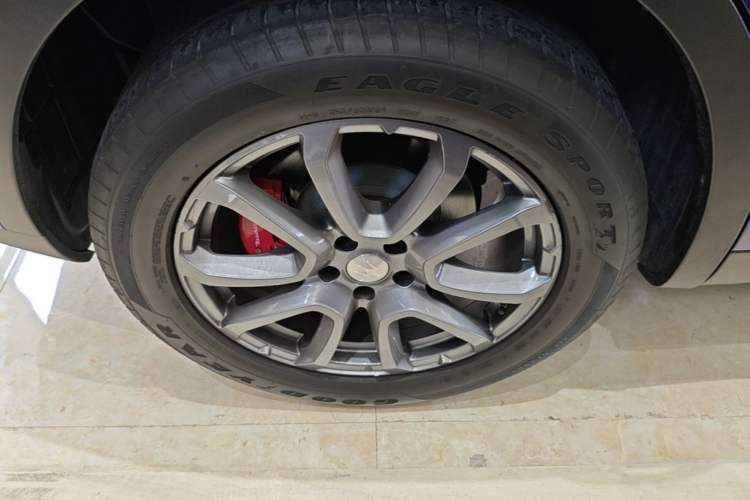 Used Maserati Levante 2019 3.0T Standard Version China V Emission Standard Right Rear Wheel Hub