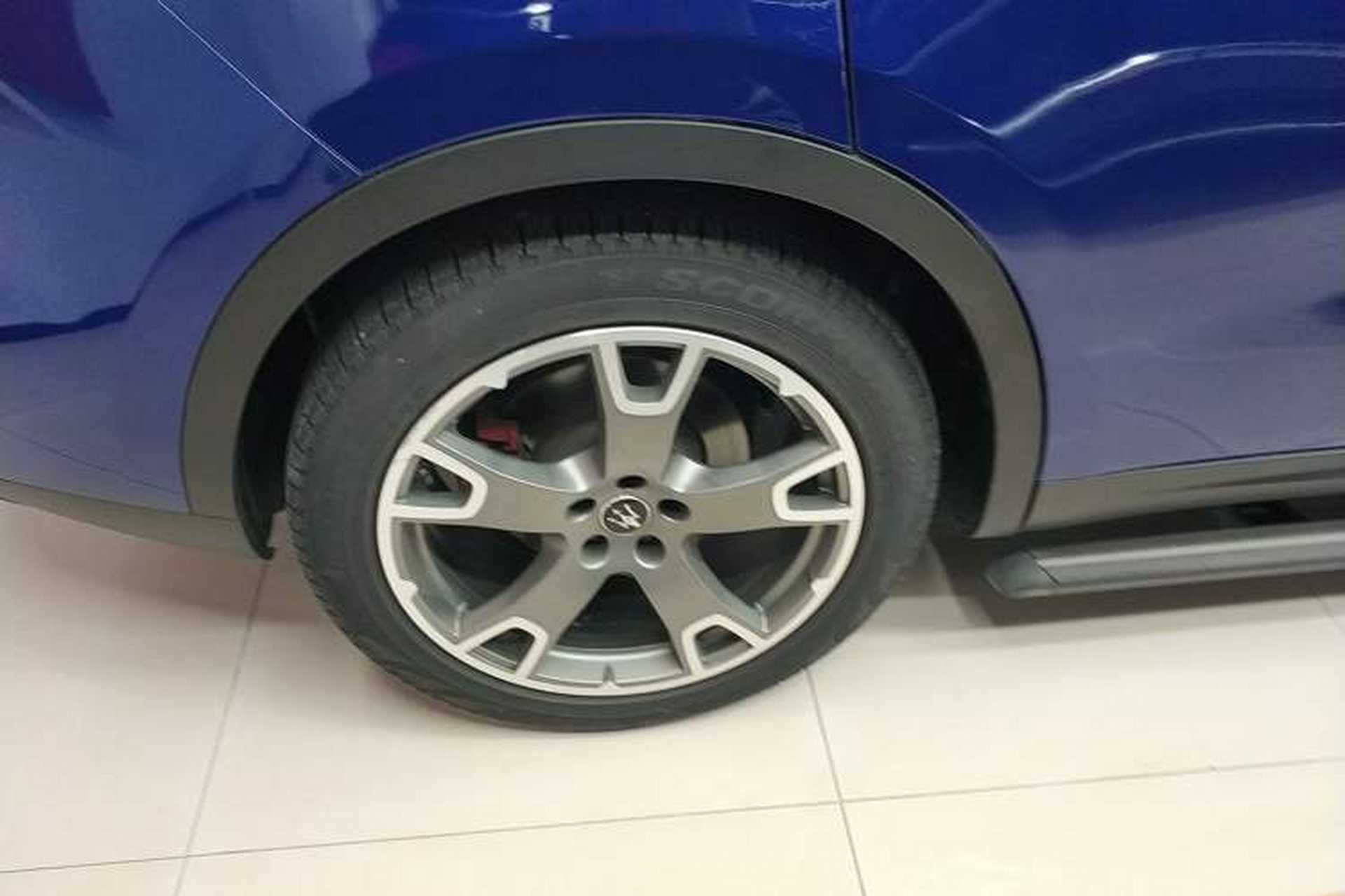 Used Maserati Levante 2019 3.0T Standard Version China VI Right Rear Wheel Hub
