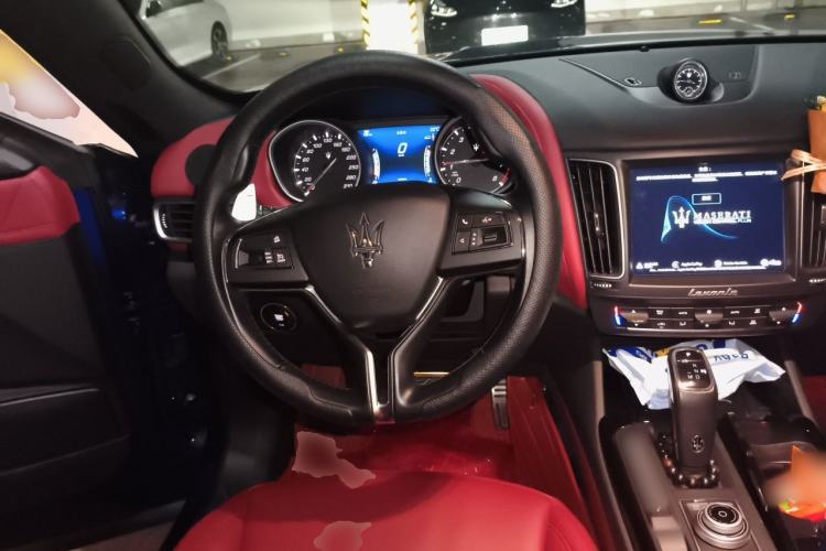 Used Maserati Levante 2019 3.0T Standard Version China VI Steering Wheel