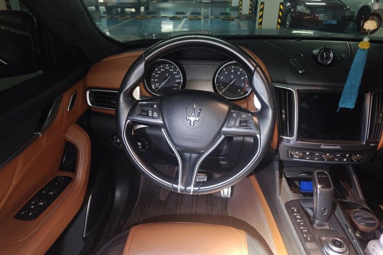 Used Maserati Levante 2019 3.0T Standard Version China V Emission Standard Steering Wheel