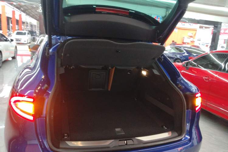 Used Maserati Levante 2019 3.0T Standard Version China VI Trunk