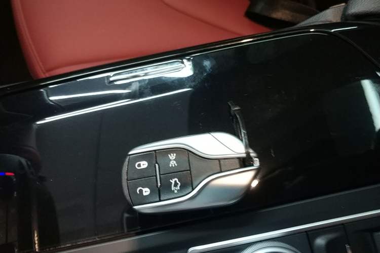 Used Maserati Levante 2019 3.0T Standard Version China VI Vehicle Key