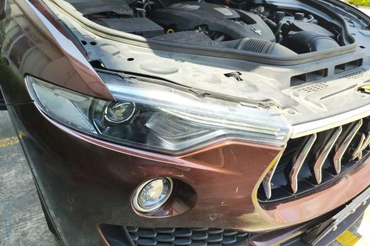 Used Maserati Levante 2019 3.0T Standard Version China V Emission Standard Right Front Headlight