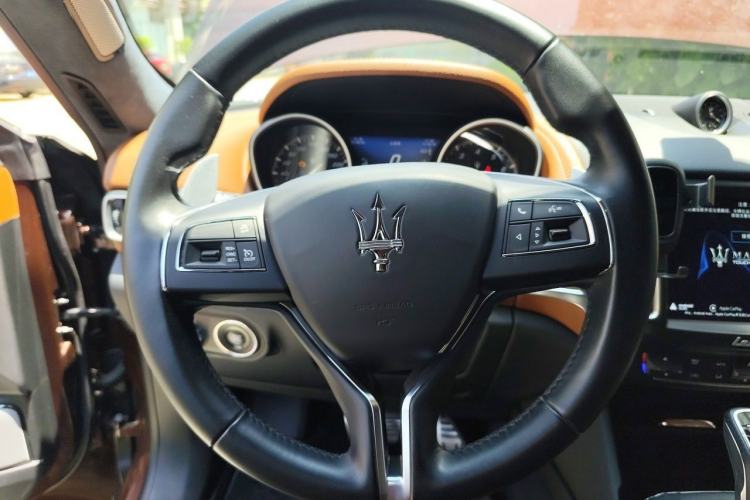 Used Maserati Levante 2019 3.0T Standard Version China V Emission Standard Steering Wheel