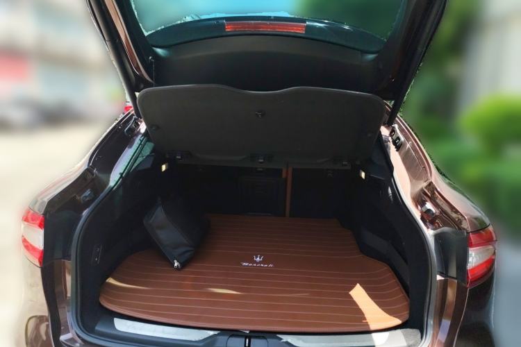 Used Maserati Levante 2019 3.0T Standard Version China V Emission Standard Trunk