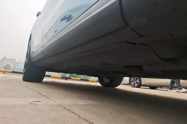 Used Maserati Levante 2019 3.0T Standard Version China V Emission Standard Chassis Front Right