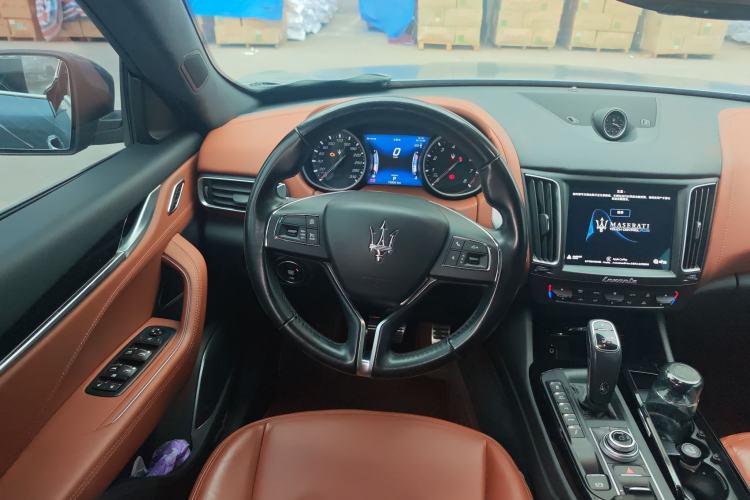 Used Maserati Levante 2019 3.0T Standard Version China V Emission Standard Steering Wheel