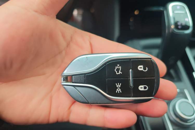 Used Maserati Levante 2019 3.0T Standard Version China V Emission Standard Vehicle Key
