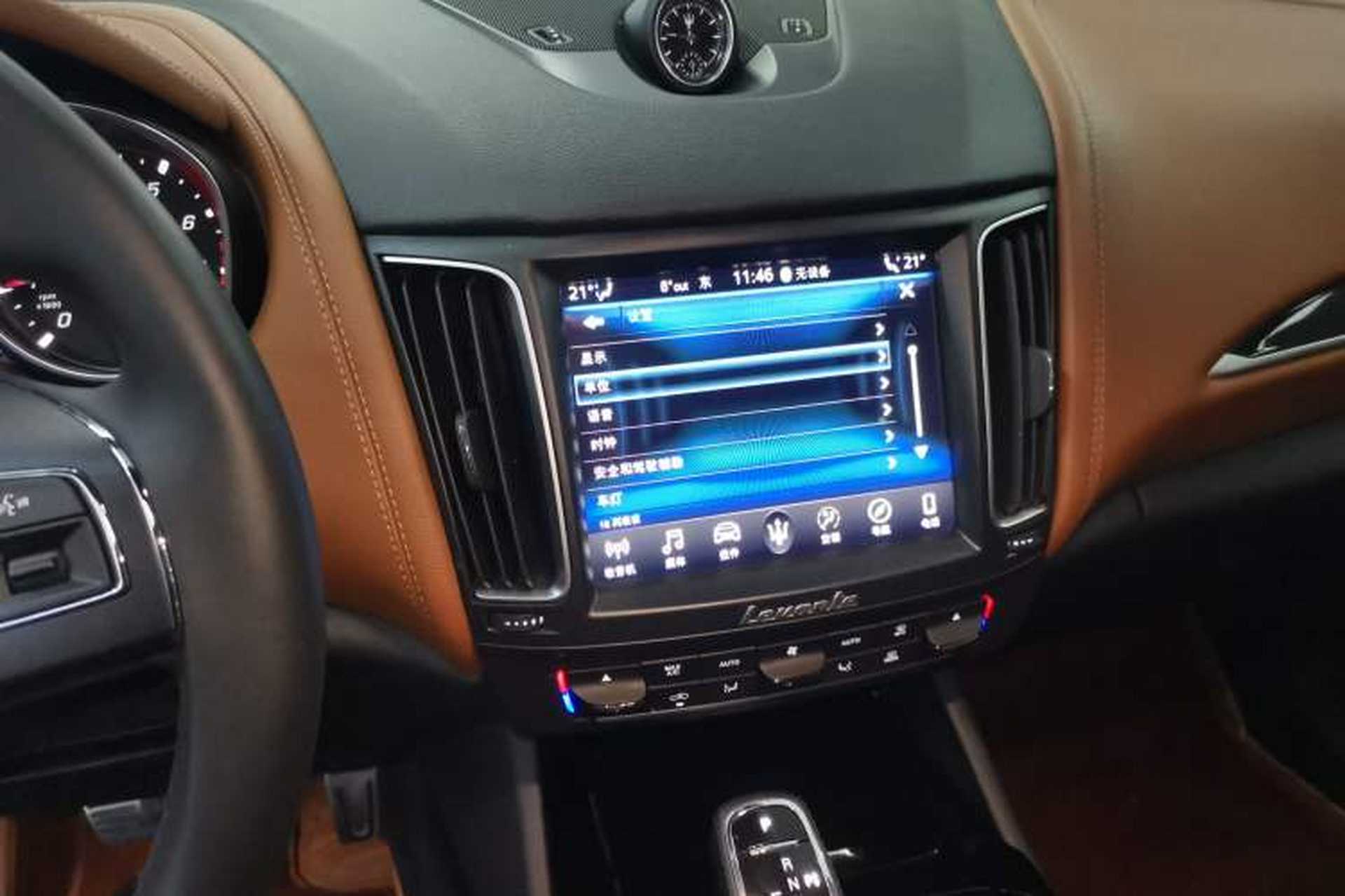 Used Maserati Levante 2019 3.0T Standard Version China V Emission Standard Audio And AC Panel
