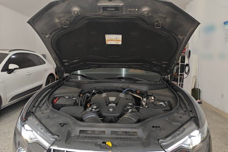 Used Maserati Levante 2019 3.0T Standard Version China VI Engine Bay