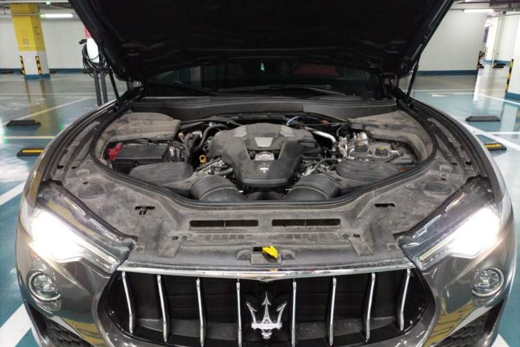 Used Maserati Levante 2019 3.0T Standard Version China VI Engine Bay